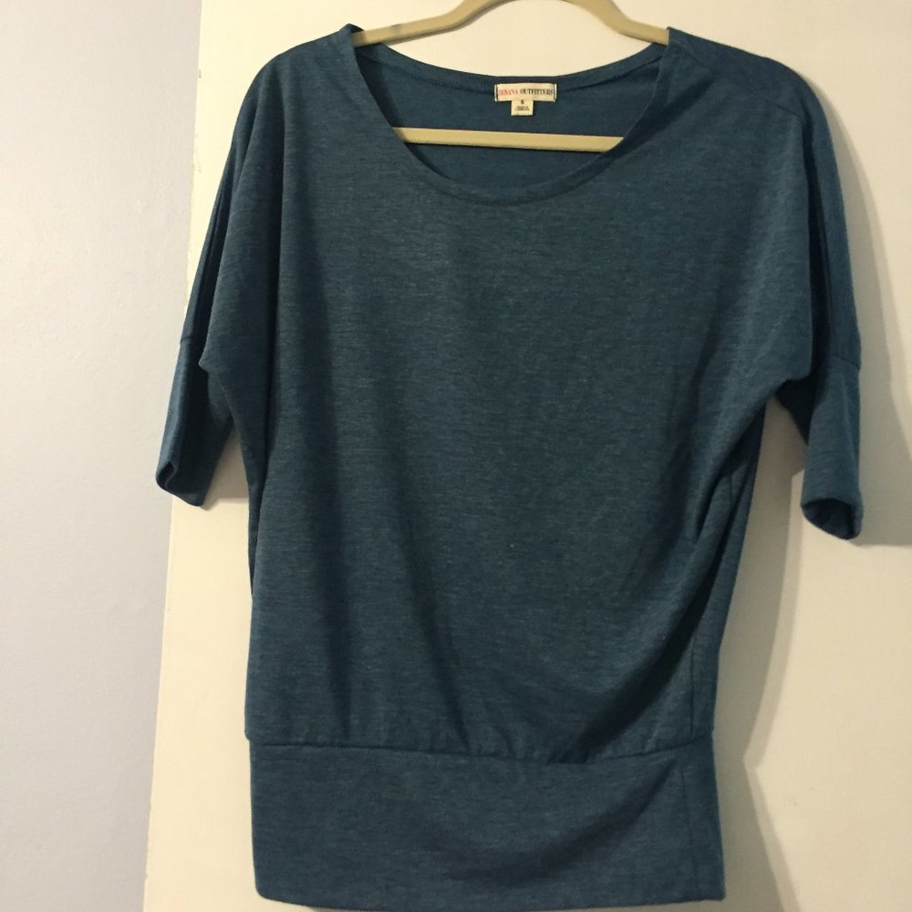 Zenana Outfitters Dolman 3/4 Sleeve Top NWOT.